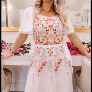 Ivy City Co Evangelina Dress Small NWT